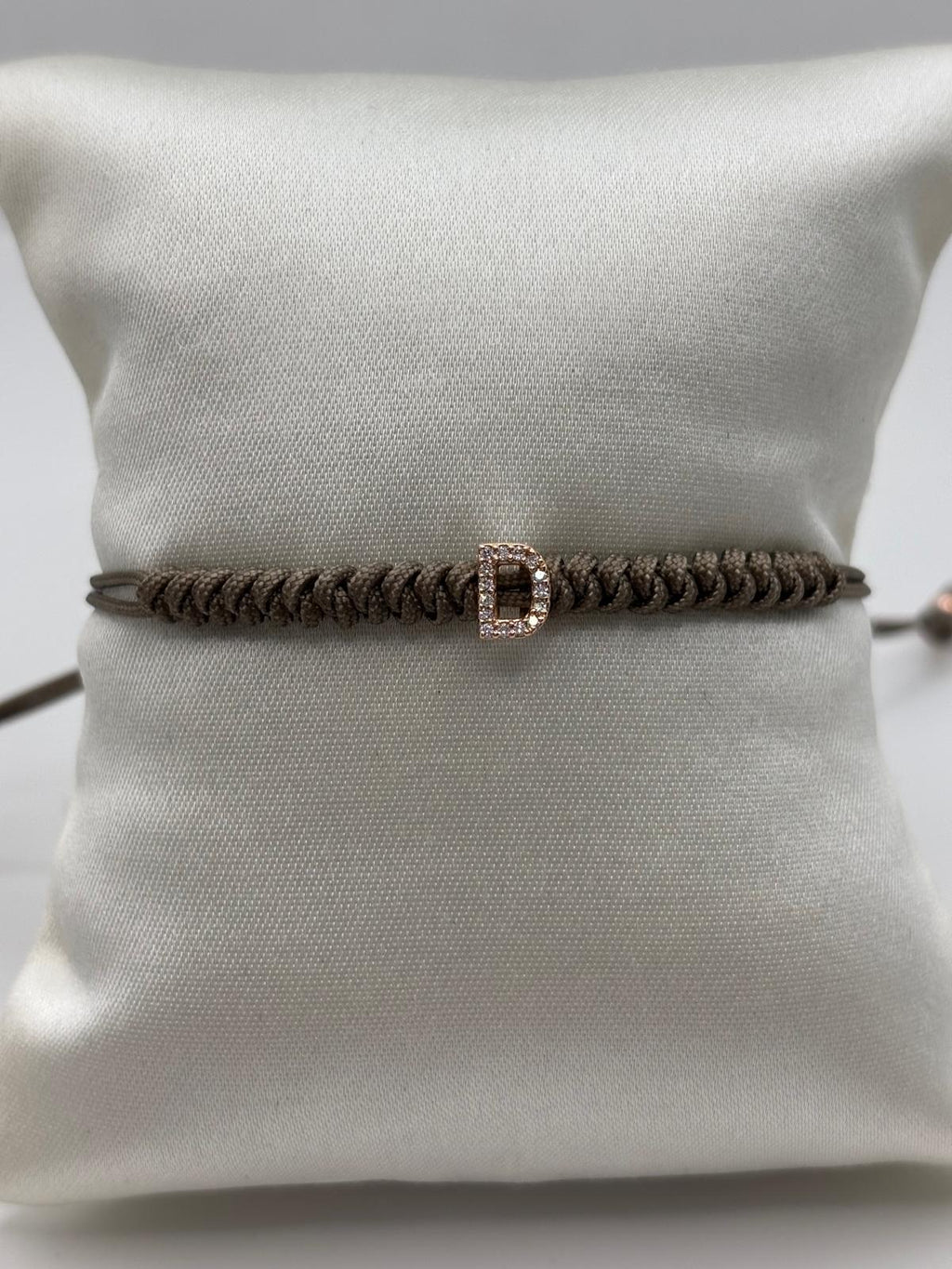 Bracciale cordino con lettera D