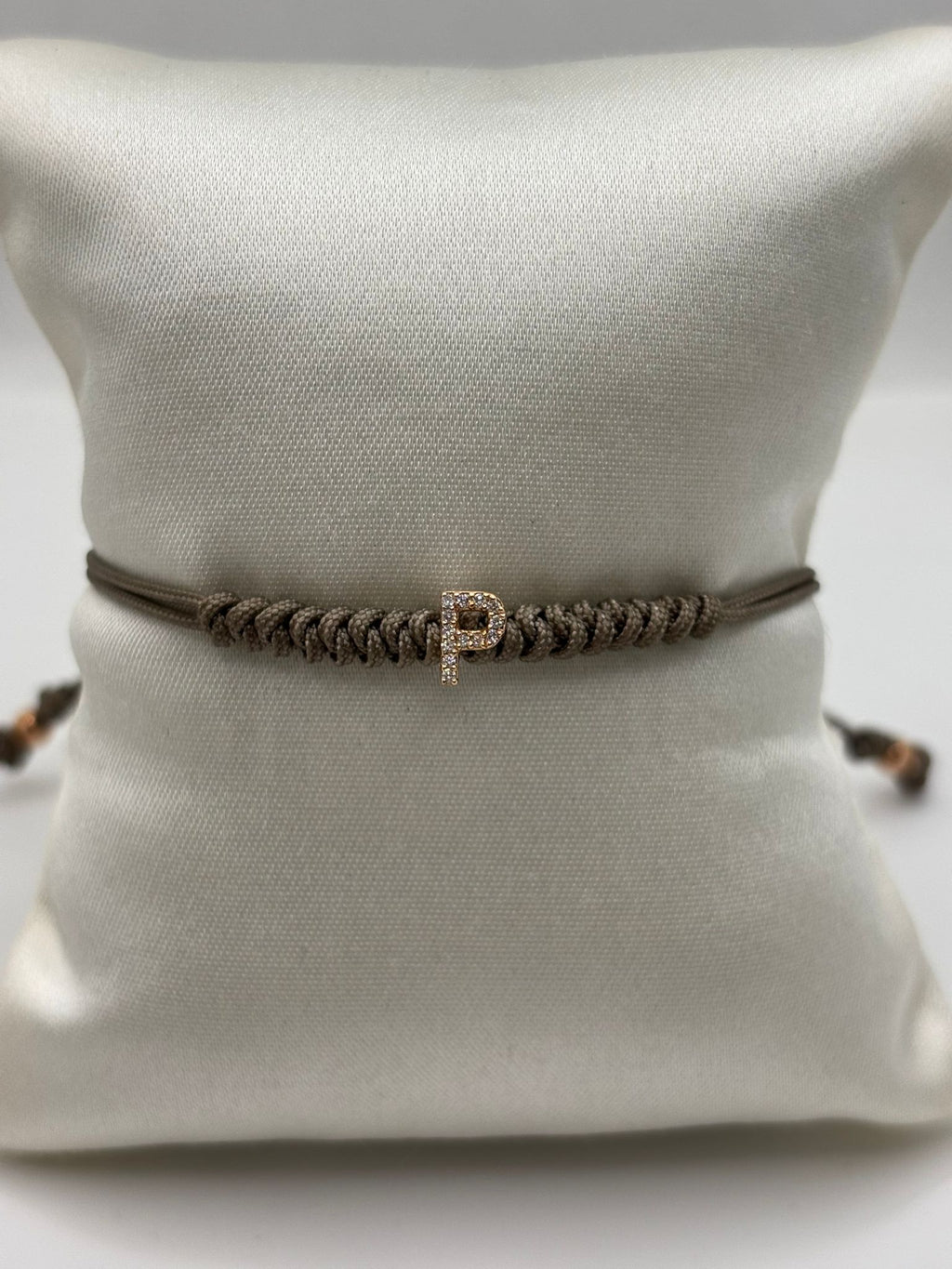 Bracciale cordino con lettera P
