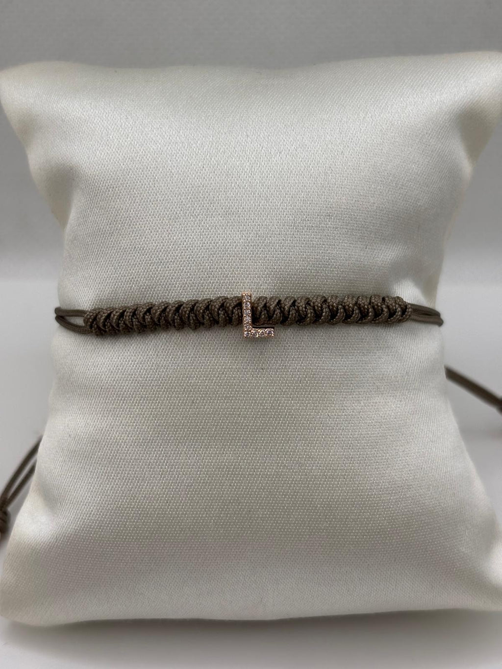 Bracciale cordino con lettera L